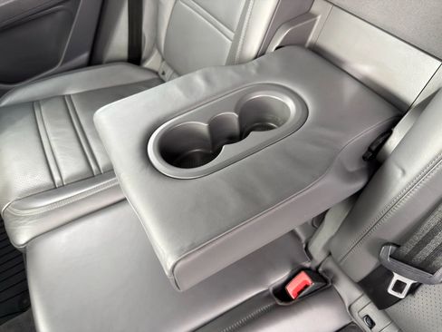 Used 2020 Porsche Cayenne image 17