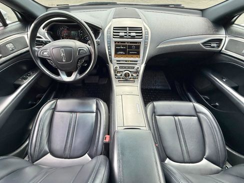 Used 2018 Lincoln MKZ Premiere FWD image 9