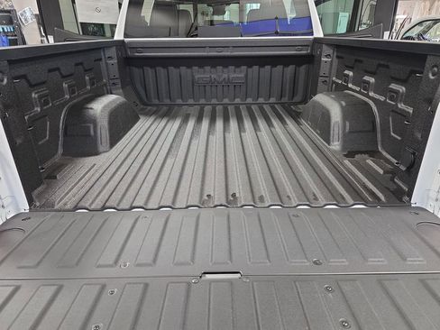 New 2026 GMC Sierra 1500 AT4X AWD/4WD image 12