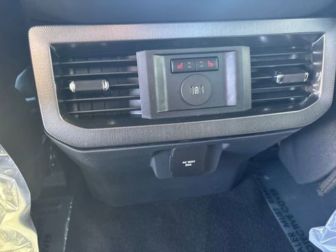 New 2026 Ford F250 Platinum image 42