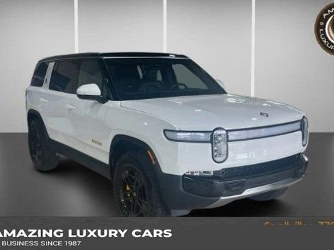 Used 2024 Rivian R1S Adventure AWD/4WD image 1