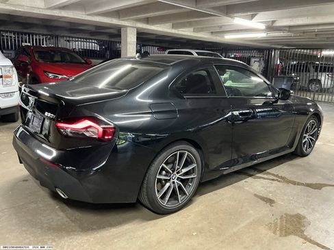 Used 2024 BMW 230i Coupe w/ Convenience Package RWD image 6