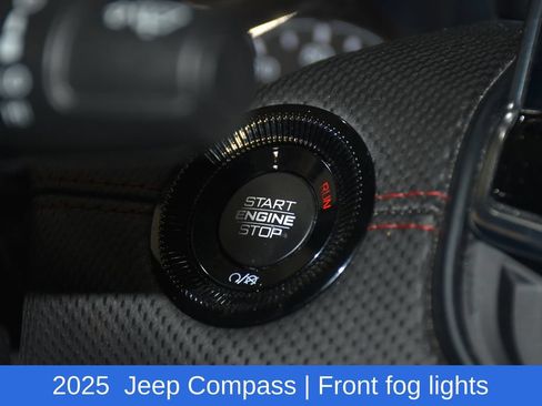 Used 2025 Jeep Compass Trailhawk AWD/4WD image 14