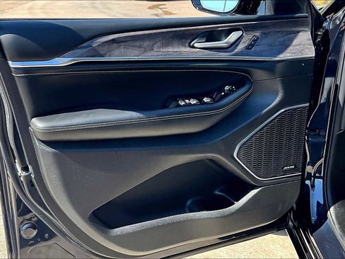 Used 2024 Jeep Grand Cherokee L Overland w/ Trailer Tow Package image 41