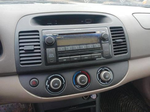 Used 2005 Toyota Camry LE FWD image 44