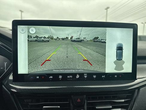 Used 2025 Ford Escape ST-Line w/ Tech Pack #1 AWD/4WD image 17