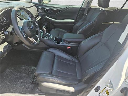 Used 2025 Subaru Outback Limited AWD/4WD image 18