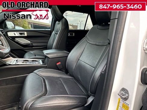 Used 2022 Ford Explorer ST w/ ST Street Pack image 11