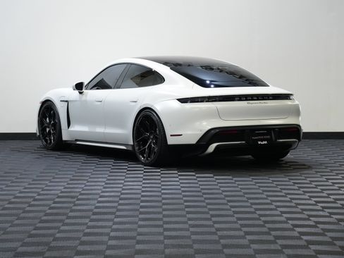 Used 2020 Porsche Taycan AWD/4WD image 8