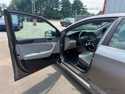 Used 2018 Hyundai Sonata ECO FWD image 9