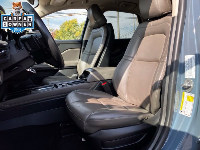 Used 2023 Lincoln Corsair Reserve AWD/4WD image 11