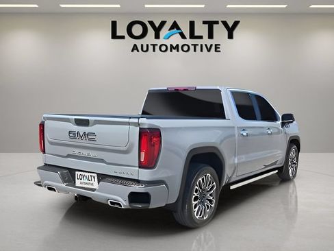 Used 2025 GMC Sierra 1500 Denali Ultimate AWD/4WD image 5
