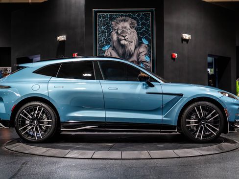 Used 2023 Aston Martin DBX 707 AWD/4WD image 8