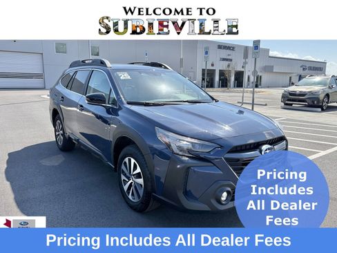Certified 2025 Subaru Outback Premium AWD/4WD image 1
