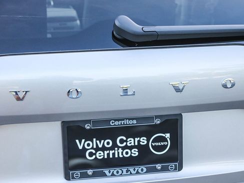 New 2026 Volvo XC60 T8 Ultra w/ Protection Package Premier AWD/4WD image 10