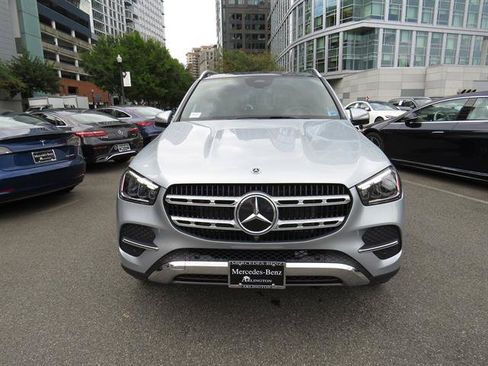 Used 2025 Mercedes-Benz GLE 350 4MATIC w/ Winter Package image 6