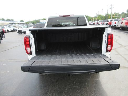 Used 2021 GMC Sierra 1500 SLE AWD/4WD image 10