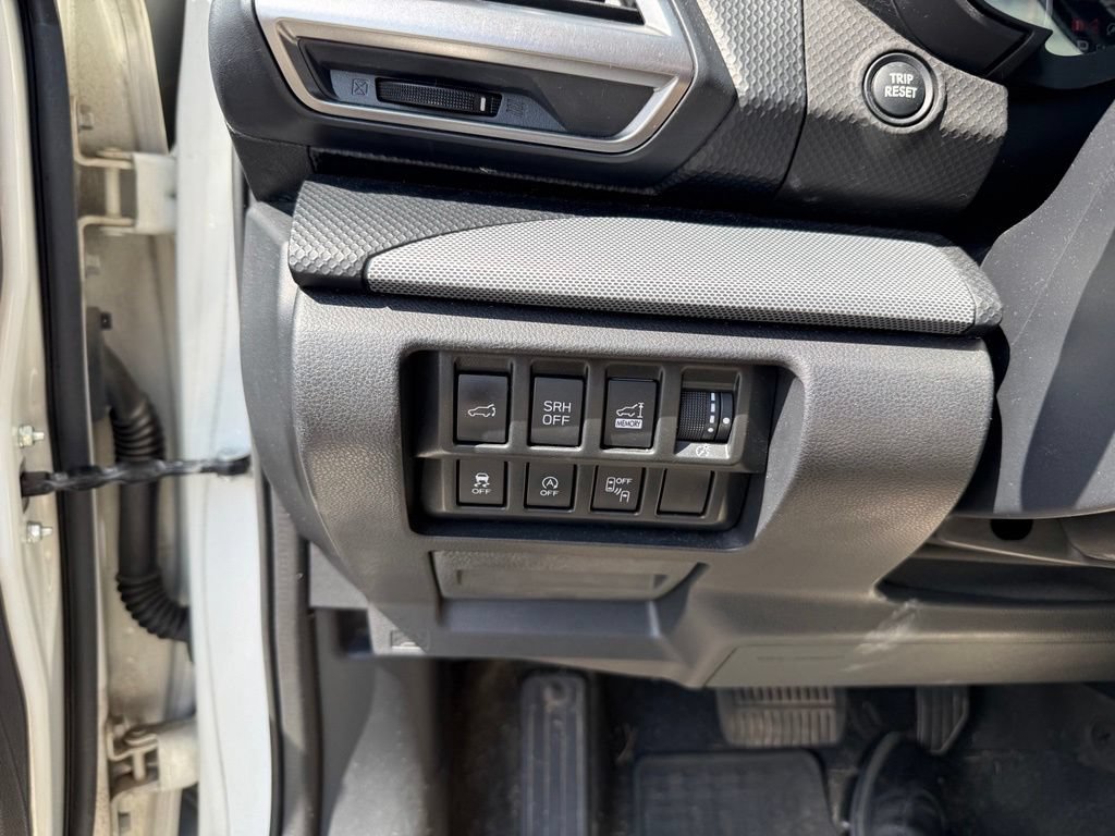 Used 2019 Subaru Forester Limited AWD/4WD image 6