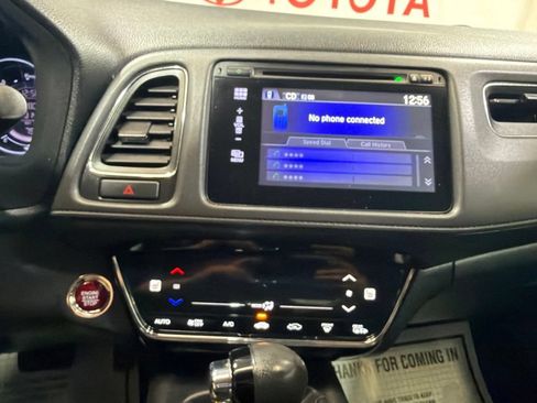 Used 2018 Honda HR-V EX image 31