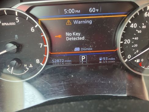 Used 2024 Nissan Altima 2.5 SV image 3