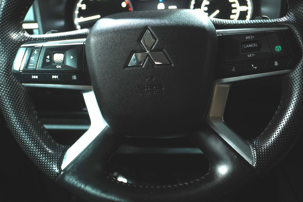 Used 2024 Mitsubishi Outlander SE AWD/4WD image 18