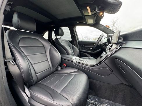 Used 2022 Mercedes-Benz GLC 300 4MATIC image 28