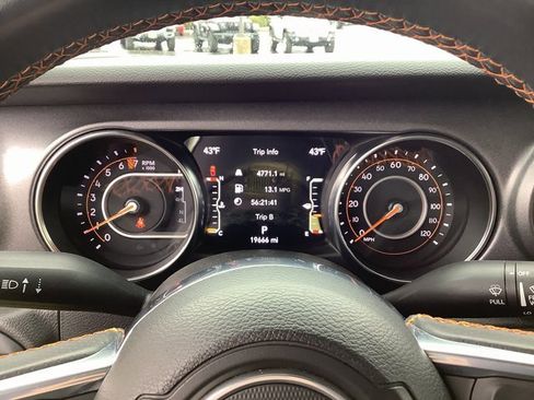 Used 2023 Jeep Gladiator Mojave w/ Trailer Tow Package image 14