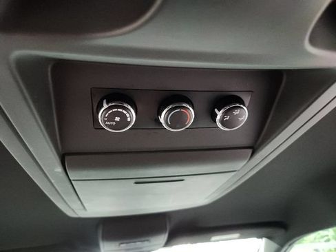 Used 2019 Dodge Grand Caravan GT FWD image 25