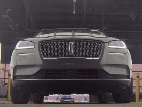 Used 2022 Lincoln Corsair AWD w/ Equipment Group 101A image 4