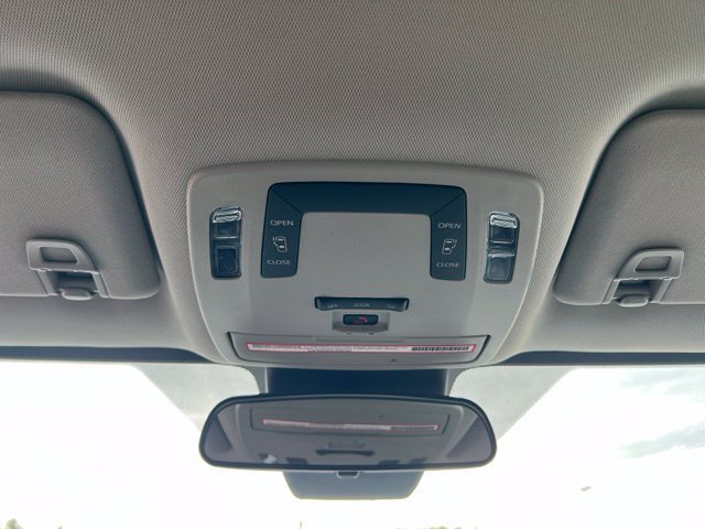 Used 2024 Toyota Sienna LE AWD/4WD image 21