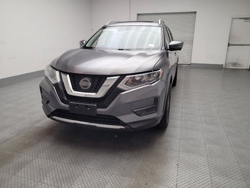 Used 2019 Nissan Rogue SV w/ Sun & Sound Touring Package image 15