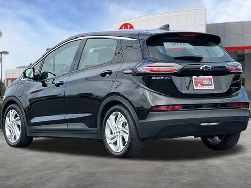 Used 2023 Chevrolet Bolt LT FWD image 6