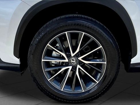 Used 2024 Lexus NX 250 FWD w/ Towing Package (2000 Lbs) image 11