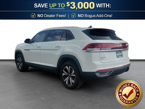 Used 2024 Volkswagen Atlas Cross Sport SE FWD image 4