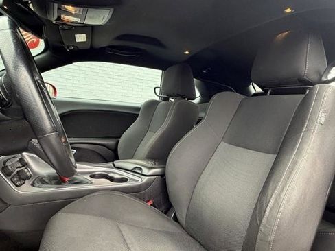 Used 2016 Dodge Challenger R/T image 14