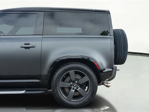 Used 2024 Land Rover Defender 90 Carpathian Edition image 14