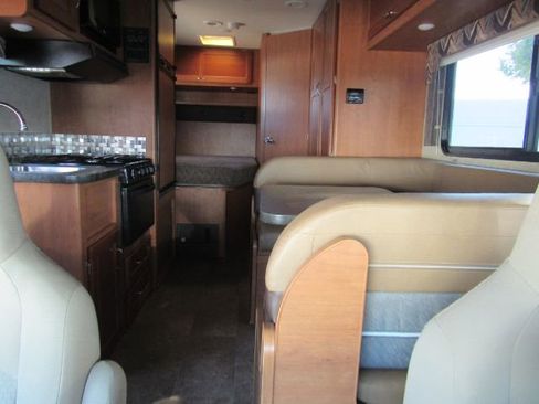 Used 2017 Ford E-450 and Econoline 450 Super Duty w/ Motorhome Prep Package image 59