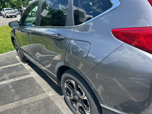 Used 2019 Honda CR-V Touring image 6