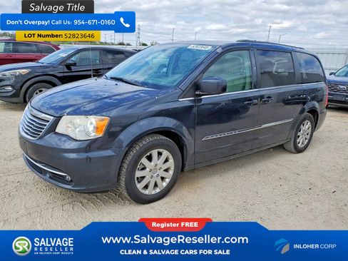 Used 2014 Chrysler Town & Country Touring FWD image 1