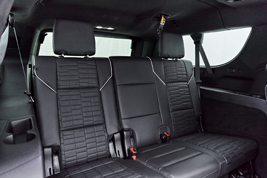 Used 2026 Cadillac Escalade ESV V w/ LPO, ONYX Package AWD/4WD image 60