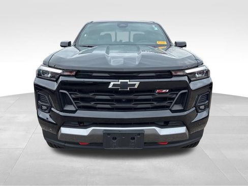 Used 2024 Chevrolet Colorado Z71 w/ Z71 Convenience Package 2 image 9
