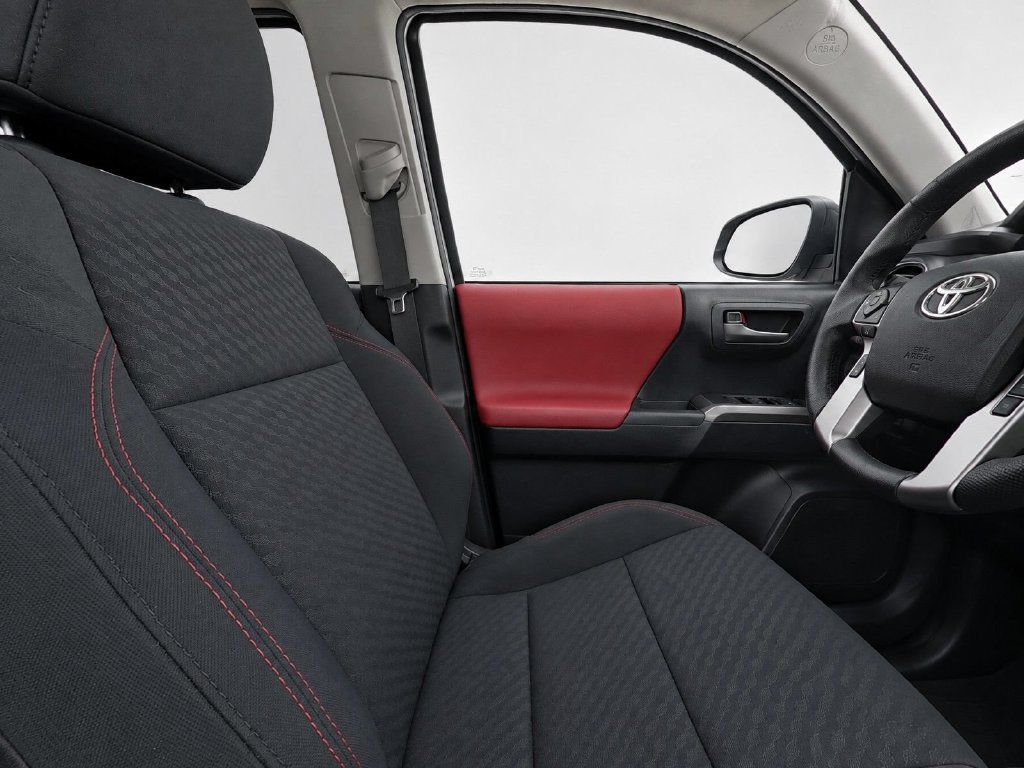 Used 2021 Toyota Tacoma SR5 AWD/4WD image 20