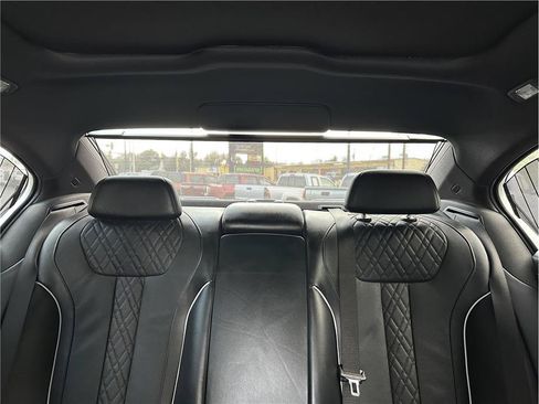 Used 2022 BMW 750Li xDrive AWD/4WD image 22