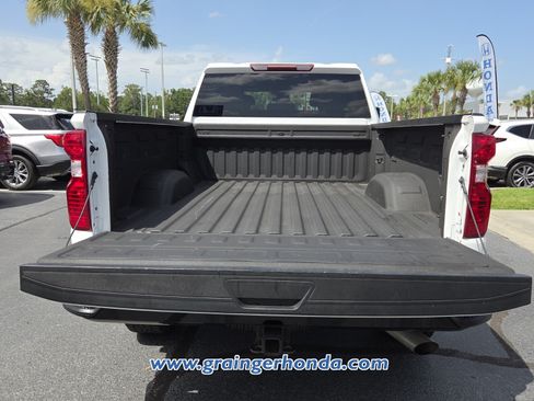 Used 2024 Chevrolet Silverado 2500 Custom w/ Custom Value Package RWD image 13
