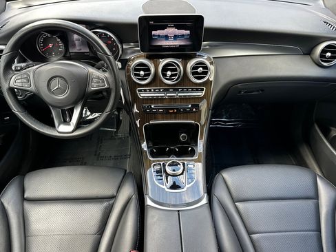 Used 2018 Mercedes-Benz GLC 300 image 12