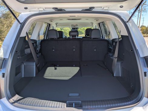 New 2025 Kia Telluride LX image 14