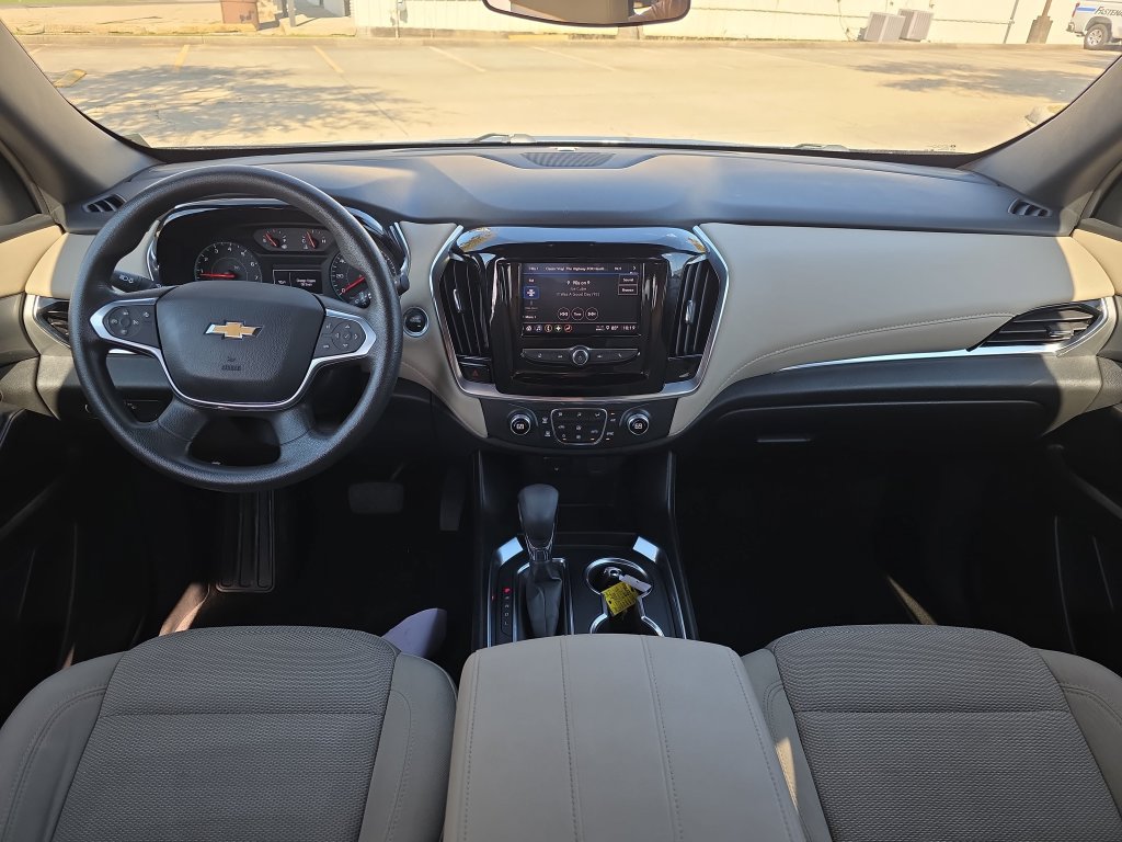 Used 2023 Chevrolet Traverse LS w/ Safety Package FWD image 16