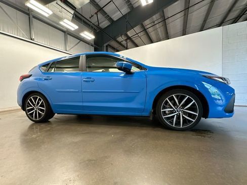 Used 2025 Subaru Impreza 2.0i Sport AWD/4WD image 3