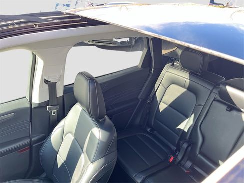 Used 2022 Ford Escape Titanium w/ Class II Trailer Tow Package image 22