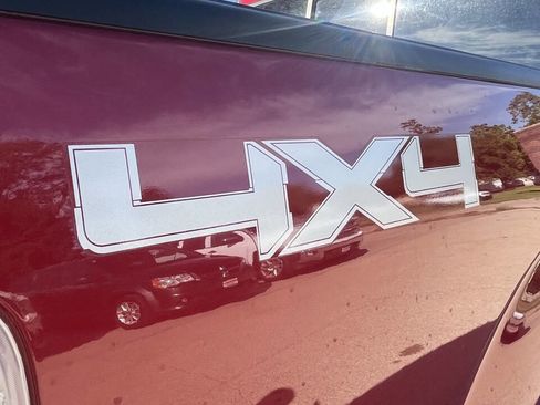 Used 2014 Ford F150 Platinum image 25